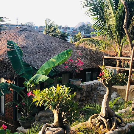 Robinson Beach & Villas ニャチャン エクステリア 写真
